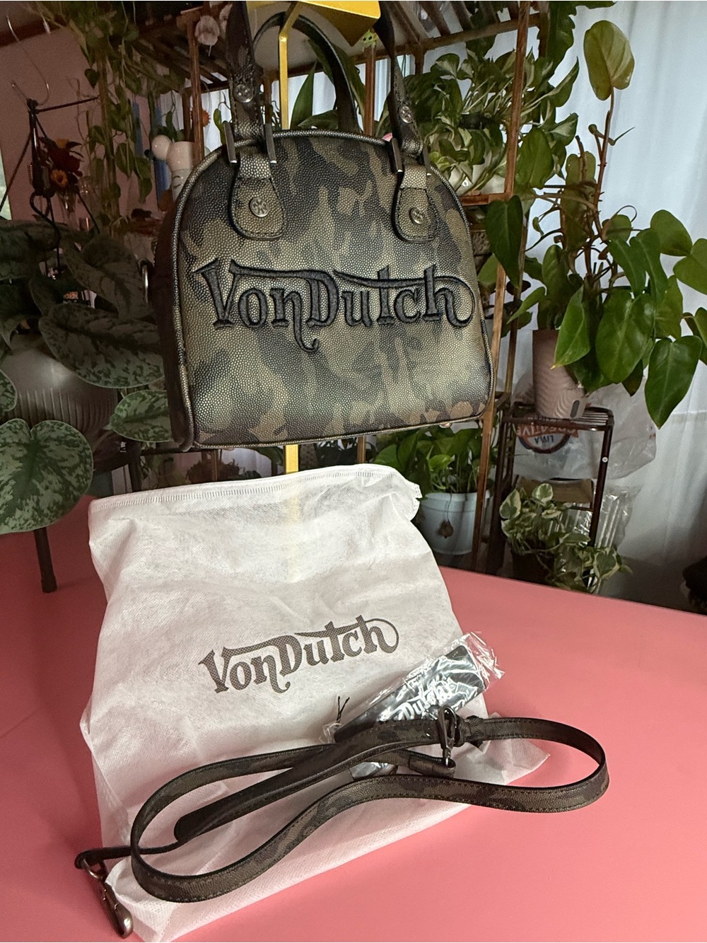 Von Dutch Chopper Cross Bowling Bag- Dark Camo